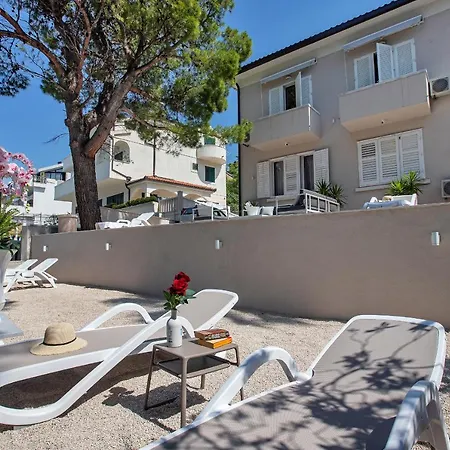 Guest house Luxury Paradise Garden 4*