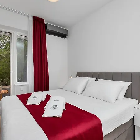 Luxury Paradise Garden Guest house Makarska