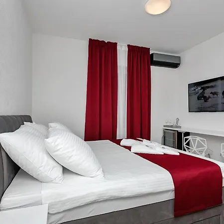 Guest house Luxury Paradise Garden 4*