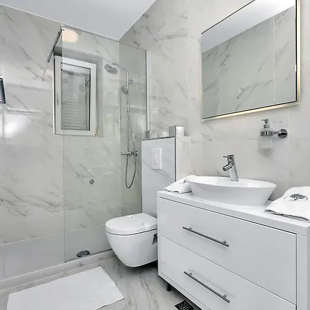 Luxury Paradise Garden Guest house Makarska
