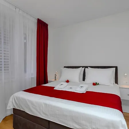 Luxury Paradise Garden Guest house 4*