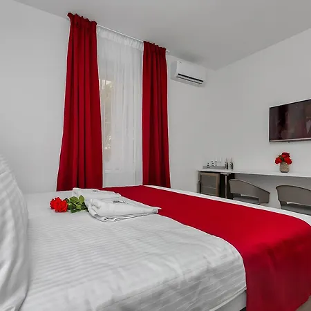 Pensjonat Luxury Paradise Garden Makarska