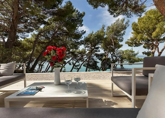 Luxury Paradise Garden بيت ضيافة